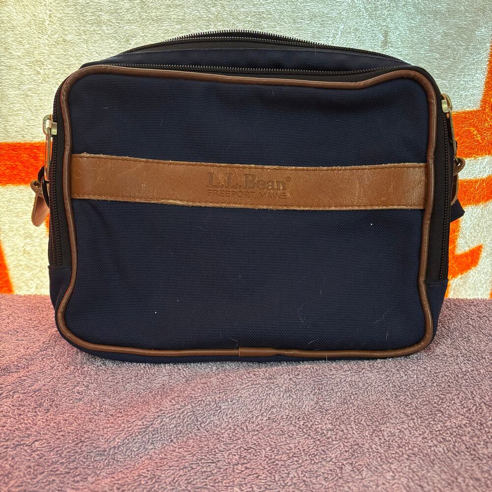L.L. Bean 9x7 Waist Bag Navy Canvas Leather Trim